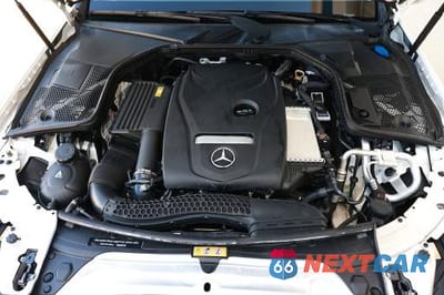 Zdjęcie 7 z 10 samochodu: 2018 MERCEDES-BENZ C 300 VIN:55SWF4JB5JU276403 - miniatura