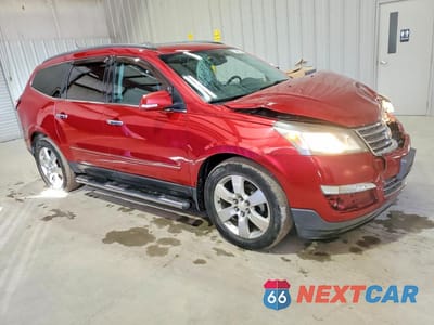 Czwarte zdjęcie samochodu z boku: 2014 CHEVROLET TRAVERSE LTZ VIN:1GNKVJKD8EJ165819 - miniatura