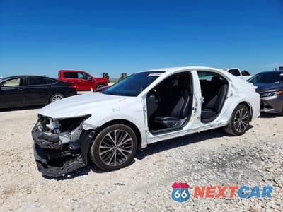 2020 TOYOTA CAMRY SE 4T1M11AKXLU871257 - główne zdjęcie licytacji z USA - miniatura