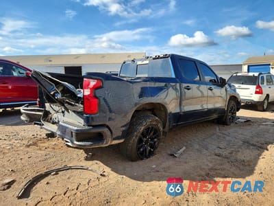Trzecie zdjęcie samochodu z tyłu: 2020 CHEVROLET SILVERADO K1500 RST VIN:3GCUYEETXLG391331 - miniatura