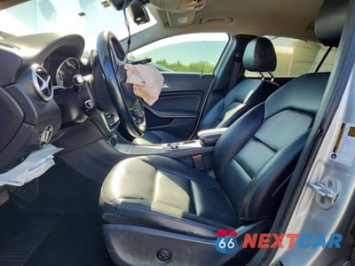 Zdjęcie 7 z 13 samochodu: 2015 MERCEDES-BENZ GLA 250 4MATIC VIN:WDCTG4GB2FJ081152 - miniatura