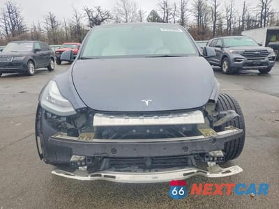 Piąte zdjęcie samochodu w środku: 2022 TESLA MODEL Y VIN:7SAYGDEE9NF512992 - miniatura