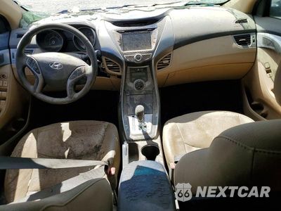 Zdjęcie 8 z 12 samochodu: 2013 HYUNDAI ELANTRA LIMITED VIN:5NPDH4AE1DH233163 - miniatura
