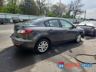 Trzecie zdjęcie samochodu z tyłu: 2013 MAZDA 3 I VIN:JM1BL1V80D1711749 - miniatura
