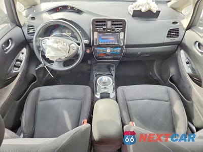 Zdjęcie 8 z 12 samochodu: 2017 NISSAN LEAF SV VIN:1N4BZ0CP4HC300776 - miniatura