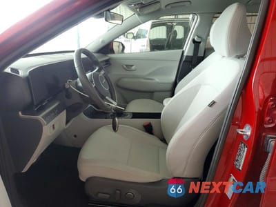 Zdjęcie 7 z 13 samochodu: 2025 HYUNDAI KONA SEL VIN:KM8HBCAB8SU338168 - miniatura