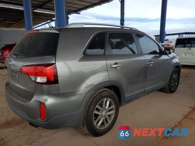 Trzecie zdjęcie samochodu z tyłu: 2014 KIA SORENTO LX VIN:5XYKT4A68EG501309 - miniatura