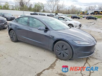 Czwarte zdjęcie samochodu z boku: 2024 TESLA MODEL 3 VIN:5YJ3E1EA3RF773548 - miniatura