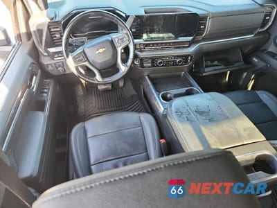 Zdjęcie 8 z 12 samochodu: 2024 CHEVROLET SILVERADO K3500 LTZ VIN:1GC4YUEY7RF161469 - miniatura