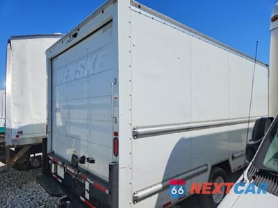 Trzecie zdjęcie samochodu z tyłu: 2021 GMC SAVANA BOX TRUCK VIN:7GZ37TC7XMN009013 - miniatura