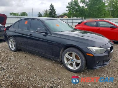 Czwarte zdjęcie samochodu z boku: 2014 BMW 328 XI SULEV VIN:WBA3B5G52ENS10774 - miniatura