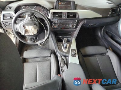 Zdjęcie 8 z 13 samochodu: 2016 BMW 328 I SULEV VIN:WBA8E9C5XGK648828 - miniatura