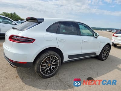 Trzecie zdjęcie samochodu z tyłu: 2015 PORSCHE MACAN S VIN:WP1AB2A55FLB41558 - miniatura