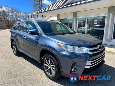 2018 TOYOTA HIGHLANDER XLE 5TDJZRFH5JS862429 - główne zdjęcie licytacji z USA - miniatura