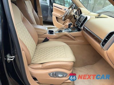 Piąte zdjęcie samochodu w środku: 2013 PORSCHE CAYENNE VIN:WP1AF2A25DLA33125 - miniatura