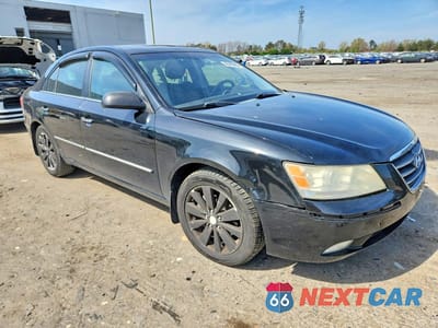 Czwarte zdjęcie samochodu z boku: 2009 HYUNDAI SONATA LIMITED V6 VIN:5NPEU46F79H494693 - miniatura