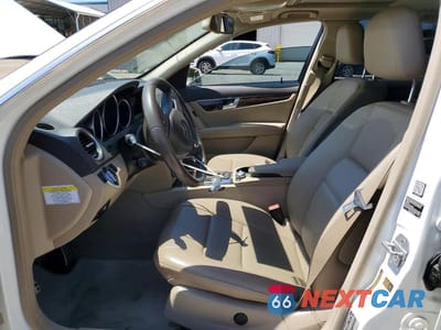 Zdjęcie 7 z 12 samochodu: 2013 MERCEDES-BENZ C 300 4MATIC VIN:WDDGF8AB4DR295431 - miniatura
