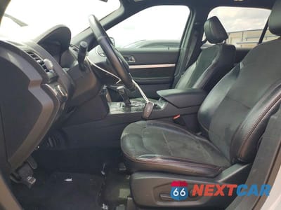 Zdjęcie 7 z 13 samochodu: 2019 FORD EXPLORER XLT VIN:1FM5K7D83KGA60031 - miniatura