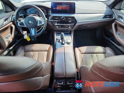 Zdjęcie 8 z 13 samochodu: 2021 BMW 540 XI VIN:WBA73BJ05MCH33682 - miniatura