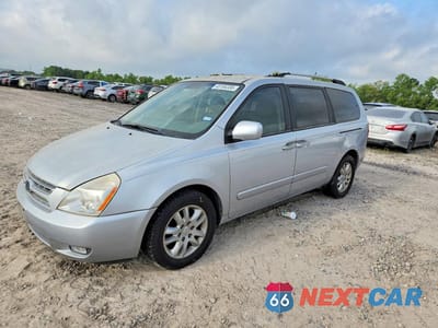 2009 KIA SEDONA LX KNDMB233596300303 - główne zdjęcie licytacji z USA - miniatura