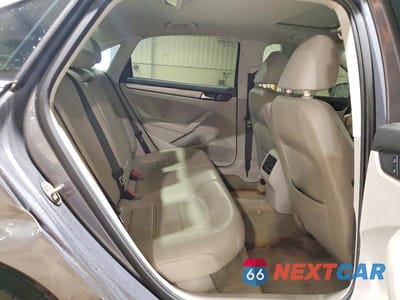 Zdjęcie 10 z 12 samochodu: 2015 VOLKSWAGEN PASSAT SE VIN:1VWBV7A34FC051551 - miniatura
