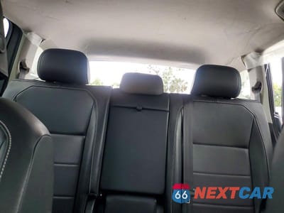 Zdjęcie 10 z 13 samochodu: 2021 VOLKSWAGEN TIGUAN SE VIN:3VV3B7AX2MM112864 - miniatura