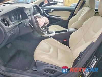 Zdjęcie 7 z 13 samochodu: 2018 VOLVO S60 DYNAMIC VIN:YV126MFL5J2453577 - miniatura