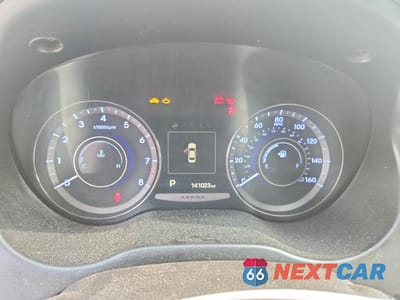 Zdjęcie 9 z 12 samochodu: 2016 HYUNDAI AZERA BASE VIN:KMHFG4JG8GA509990 - miniatura