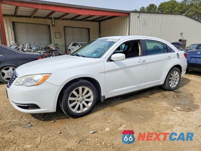 2011 CHRYSLER 200 TOURING 1C3BC1FBXBN581371 - główne zdjęcie licytacji z USA - miniatura