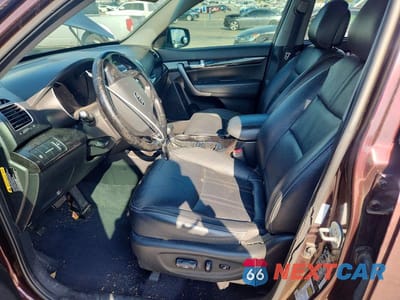 Zdjęcie 7 z 13 samochodu: 2014 KIA SORENTO LX VIN:5XYKT3A63EG442163 - miniatura