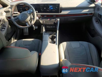 Zdjęcie 8 z 13 samochodu: 2025 HYUNDAI SONATA N LINE VIN:KMHL54JC3SA521074 - miniatura