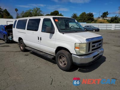 Czwarte zdjęcie samochodu z boku: 2008 FORD ECONOLINE E350 SUPER DUTY WAGON VIN:1FBSS31L28DB14233 - miniatura