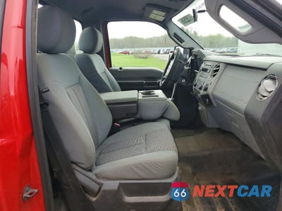 Zdjęcie 10 z 11 samochodu: 2014 FORD F550 SUPER DUTY VIN:1FDUF5GY0EEA61296 - miniatura