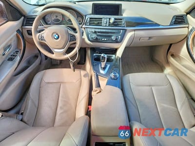 Zdjęcie 8 z 12 samochodu: 2012 BMW 328 I VIN:WBA3A5C55CF344940 - miniatura