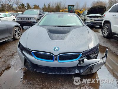 Piąte zdjęcie samochodu w środku: 2016 BMW I8 VIN:WBY2Z2C54GV675895 - miniatura