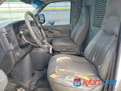 Zdjęcie 7 z 13 samochodu: 2008 CHEVROLET EXPRESS 1500 UTILITY / SERVICE VAN VIN:1GCFG15X381204542 - miniatura