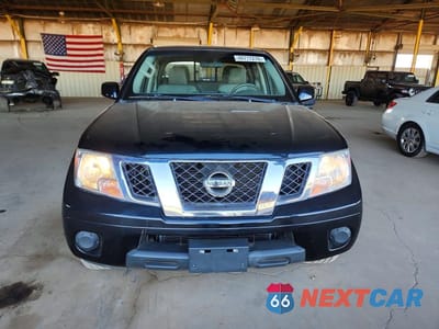 Piąte zdjęcie samochodu w środku: 2019 NISSAN FRONTIER SV 4X4 VIN:1N6AD0EV5KN733080 - miniatura