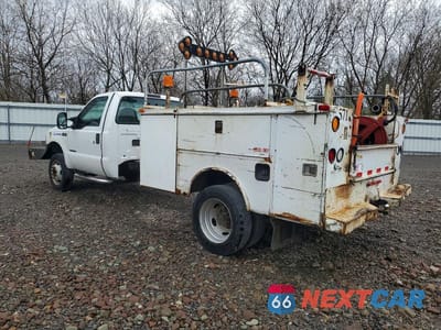 Drugie zdjęcie samochodu z przodu: 2000 FORD F450 SUPER DUTY UTILITY / SERVICE TRUCK VIN:1FDXF46F2YEE39663 - miniatura
