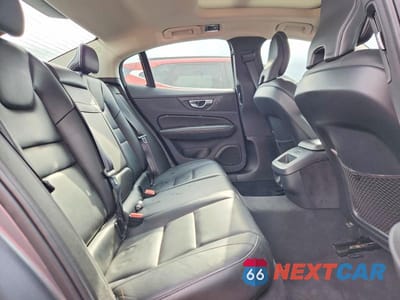 Zdjęcie 10 z 12 samochodu: 2021 VOLVO S60 T5 MOMENTUM VIN:7JR102TZ4MG113524 - miniatura
