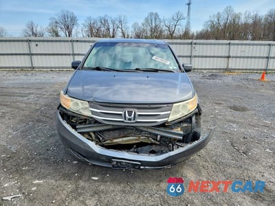 Piąte zdjęcie samochodu w środku: 2011 HONDA ODYSSEY EXL VIN:5FNRL5H67BB016446 - miniatura