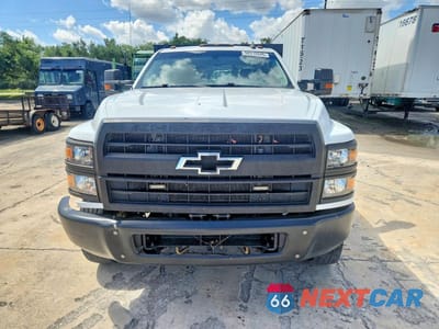 Piąte zdjęcie samochodu w środku: 2022 CHEV SILVERADO MEDIUM DUTY VIN:1HTKHPVK0NH756749 - miniatura