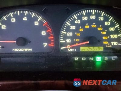 Zdjęcie 9 z 12 samochodu: 2000 TOYOTA 4RUNNER LIMITED VIN:JT3GN87R3Y0154835 - miniatura