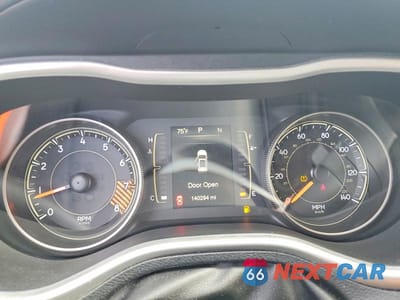 Zdjęcie 9 z 12 samochodu: 2015 JEEP CHEROKEE LATITUDE VIN:1C4PJLCS5FW539570 - miniatura