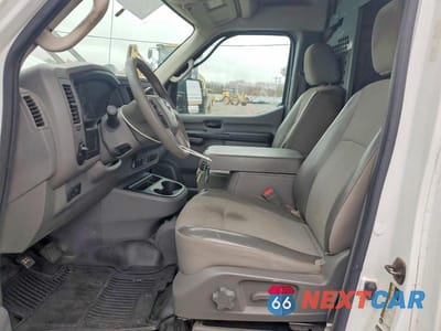 Zdjęcie 7 z 13 samochodu: 2013 NISSAN NV 2500 HD S VIN:1N6AF0LY7DN113275 - miniatura