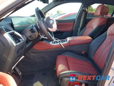 Zdjęcie 7 z 12 samochodu: 2026 BMW X6 XDRIVE40I VIN:5UX33EX02T9135471 - miniatura