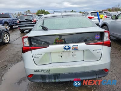 Zdjęcie 6 z 11 samochodu: 2019 TOYOTA PRIUS XLE AWD-E VIN:JTDL9RFU3K3010279 - miniatura