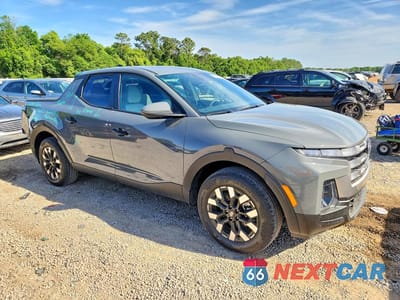 Czwarte zdjęcie samochodu z boku: 2025 HYUNDAI SANTA CRUZ SE VIN:5NTJA4DEXSH137355 - miniatura