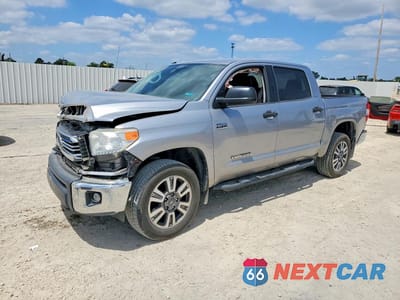 2017 TOYOTA TUNDRA SR5 5TFDW5F17HX665364 - główne zdjęcie licytacji z USA - miniatura