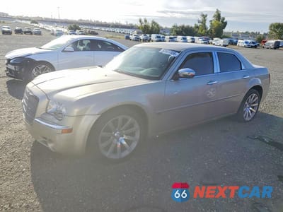 2006 CHRYSLER 300C 2C3KA63H06H281851 - główne zdjęcie licytacji z USA - miniatura