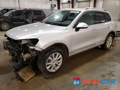 2013 VOLKSWAGEN TOUAREG V6 TDI WVGEP9BP3DD013285 - główne zdjęcie licytacji z USA - miniatura